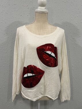Eileen Fisher Cream Pullover with Red Sequin Lips Size Large